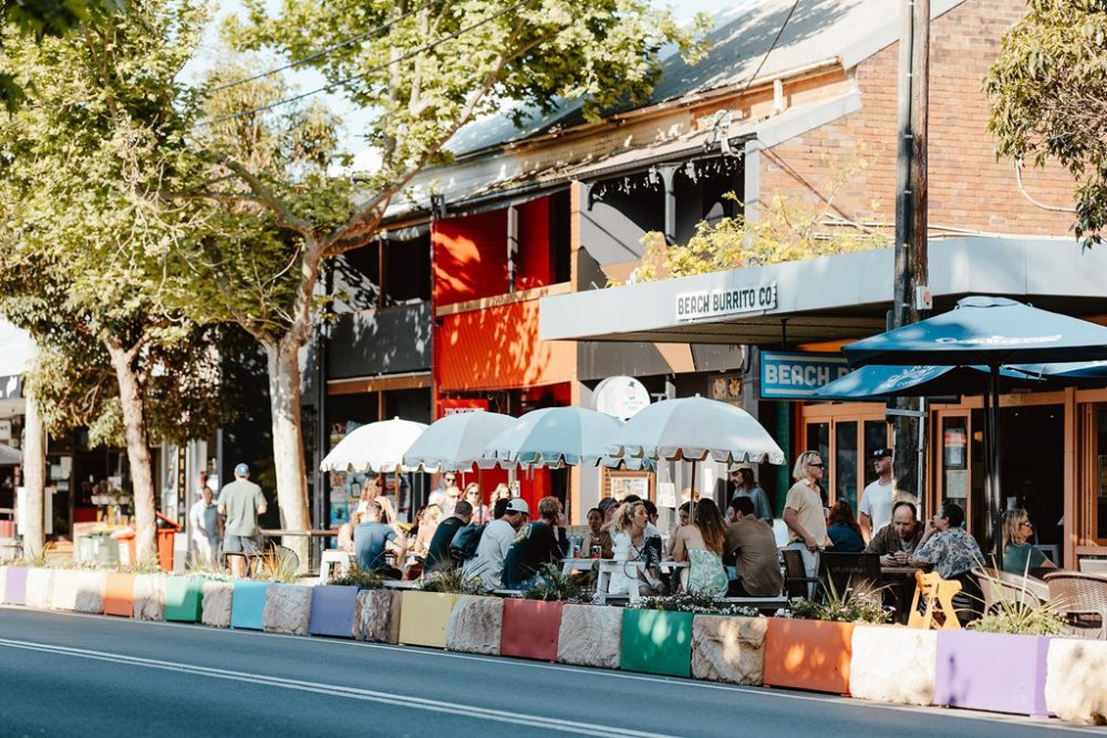 Cafes full of outside diners on Darby Street